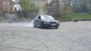 BMW e39 520i первые заносы