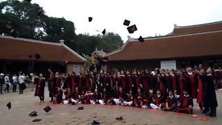 "Hat throwing"  temple de la littérature  Hanoï