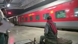 Mirzapur railway station platform no. 3 🚅 super fast train 🚂#train #trending #viral