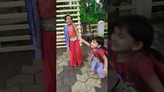 എന്നെ വിടല്ലേ #funnyvideo #school #child #funny @sheranoramario4432