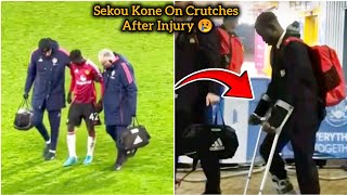 Sekou Kone spotted on crutches after his Injury vs Huddersfield 😢 | Man United Vs Huddersfield U21