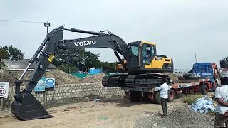 Unloading New Volvo 210 D