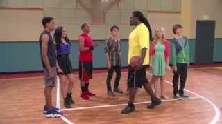 Ronnie Lee on the Nickelodeon show  How to Rock