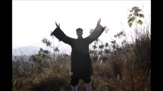 Sword and Taiji at Wudang Cliff