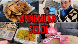 HEP BERABER GÜZEL BİR YEMEK YEDIK🥰 KRUIDVAT GEZDIK VE MAKARNA😻