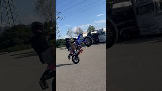 New Bike is going crazy

#spot #beta #newbike #wheelie #fickdiekarre #viral