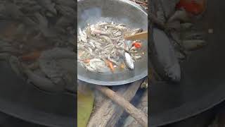 masak ikan di pantai #shortvideo #videoshort