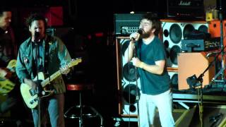 PJ20 - Pearl Jam - Habit with Liam Finn