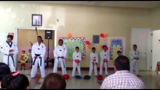 Presentación de la Escuela Nacional de Taekwondo "Ave Fénix" . Joyas Cuautitlan