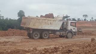 Loading Top Soil dan Spreading Top Soil