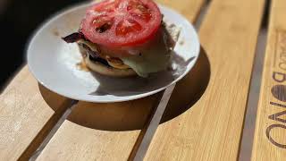 Super tasty and quick to prepare Hamburger on the Kamado Bon grill 👌