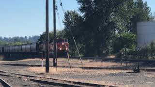 BNSF freight train books it through Chehalis