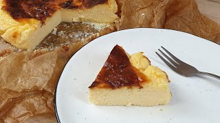 The easiest cheesecake ever! Just mix the ingredients and bake it! So delicious!  *Bea's Bites*