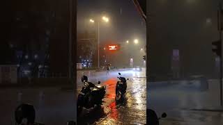 Very heavy rain in Mumbai. Mumbai double decker bus.girgaon beach.marine drive .church gate .#travel