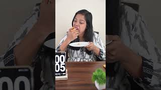 40 SECOND  SAMOSA Eating CHALLENGE  #shorts #ytshorts #ashortaday #eatingchallenge #minkutinku