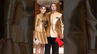 Anant Ambani ने 2 Pre wedding के अंदर हजार करोड़ का Coat पहना है 😱 #shorts #prewedding #anantambani