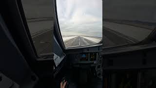 Kiss landing in UIII #airbus #aviation #cockpit #landing #a320 #butter