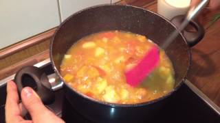 Kürbissuppe selber machen - Suppe mit Kürbis und Kartoffel kochen