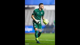 Parada de penalti del Portero del Sabadell Juan Mackay. Segunda Division