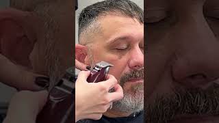 Beard Line Up in 1 minute! Full haircut & beard trim tutorial up now! #barbergirl #menshair #haircut