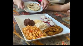 desayuno salvadoreño