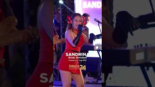 Sandrina perform bawain lagu "Rindu Semalam"? Beneran bikin rindu 🤗  #RinduSemalam #SwaraSarinah24