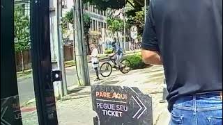 Ex-governadora do Paraná tem celular roubado no meio da rua em bairro nobre de Curitiba