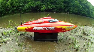 Proboat Recoil 17 running in the creek.