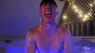 Dawko hot tub jumpscare (very rare easter egg)