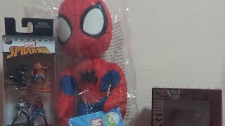 Unboxing #Spiderman e #Spidey peluche e figure #marvel #disney