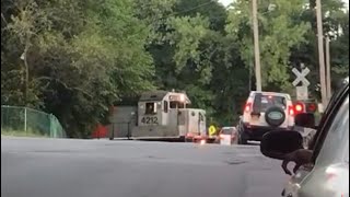 NJT Pascack Valley Line Train 1635 Arrives Spring Valley (7/14/20)