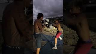 Paul Spadafora teaching @Straydogboxing #boxing #fighter #hawaii #boxingtraining