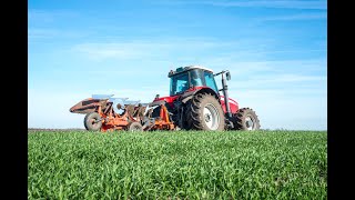 How to​ tractor ​​​​​​​Incredible Safety Operator Kubota Harvesting Machin