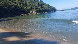 PRAIA EM UBATUBA COM ÁGUA CALMA E CRISTALINA!!!(2024)