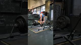 665lb Deadlift but the Platform is Uneven #deadlift