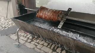 Schweinebauch in Greussen auf den Spieß