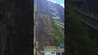 ¡¡ASI SE SUBE A LA PIEDRA!! INCREIBLE #viral #vamonosdeviaje #shorts #reels #colombia #shortvideos