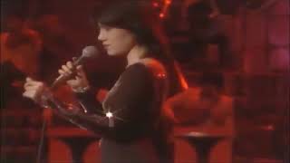 ピンクレディー Pink Lady - Kiss in the dark Lyrics Live 1979