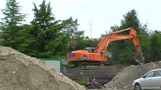 Fiat-Hitachi FH330EL.3 crawler excavator