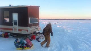 Pêche sur la glace!!