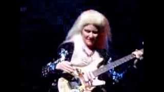 JENNIFER BATTEN - GUITAR SOLO (GENERATION MOONWALK) 27-06-2010