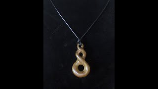 Maori Wooden Twist Pendant - закрученный деревянный кулон маори