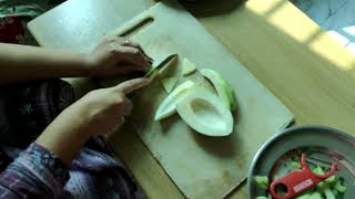 Easy way to cut your vegetables!