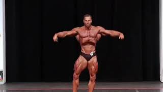 David Hoffman posing routine at Classic Physique prejudging. #ClassicPhysique #Olympia2020