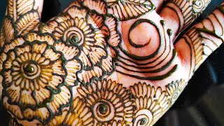 Simple Flowers🌸🌸 Mehndi Design For Front Hand| Very Easy And Beautiful Flower Mehndi Design😍