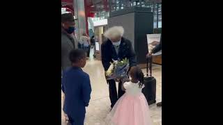 Prof. Wole Soyinka arrives in London 
#diasporanews 
#OpeningMonologue