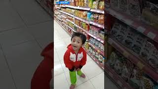 Si adek minta jalan jalan naik motor