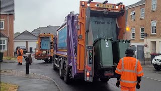 Dennis Elite 6 Bin lorry on Paper & Cardboard, OWA (OVZ)