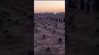 کبھی اہل محمد کا بدن میلا نہیں ہوتا#shorts#shortsvideo #live #madina #jannatulbaqi#jannatilog#share