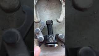 VW bug crank pulley puller short video #bug #beetle #newtool #tool  #36hp